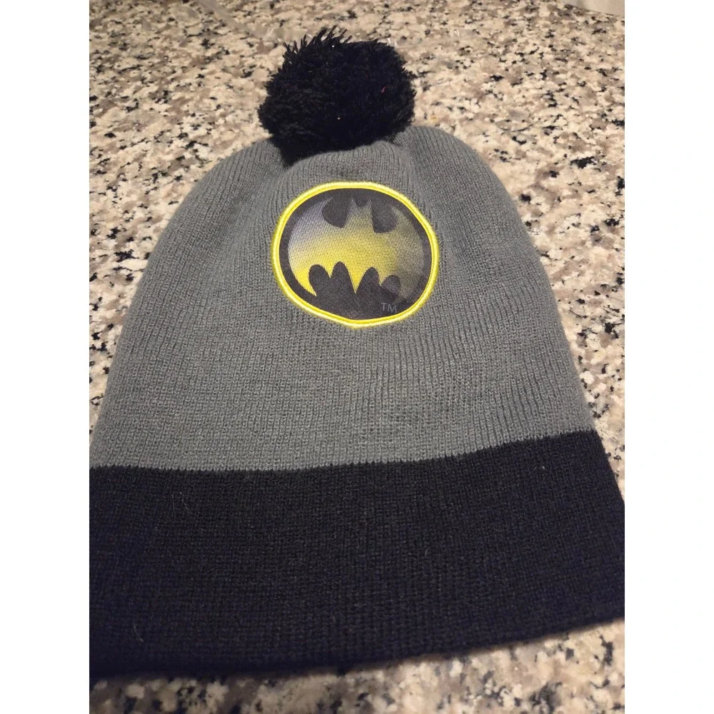Batman Beanie Hat Boys One Size Gray Black Pom Pom Superhero Knit Cap